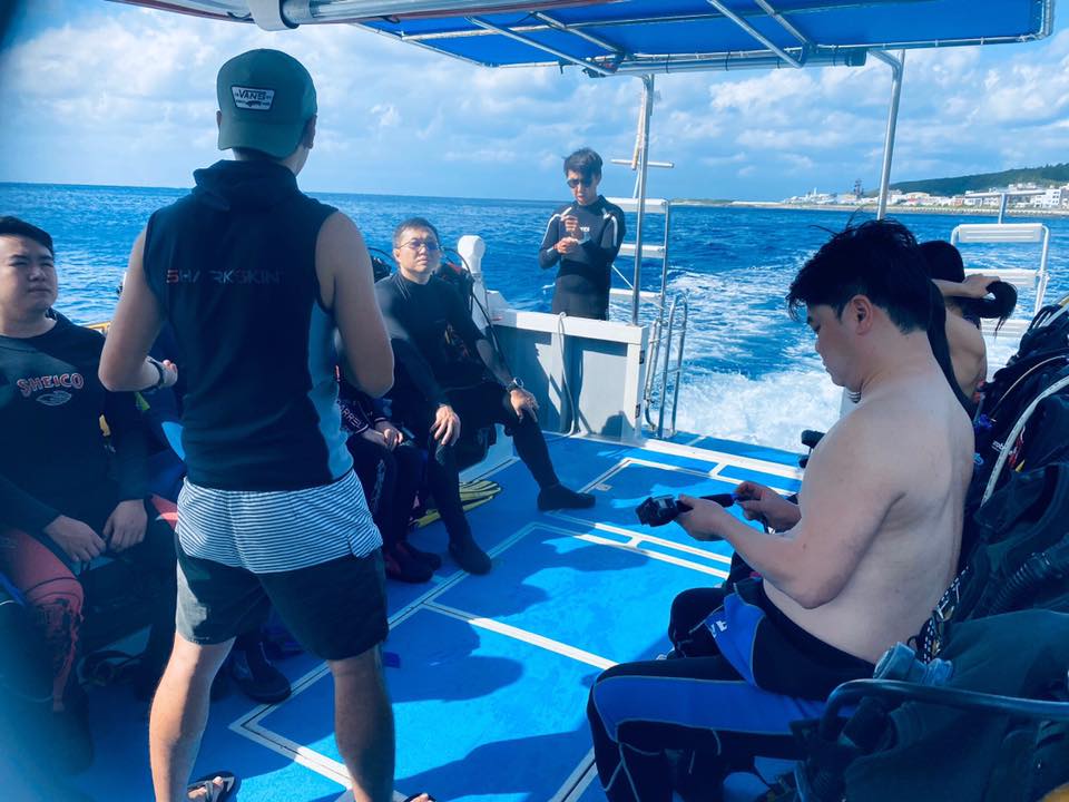 72163742 2911624078872316 3542472945383243776 N